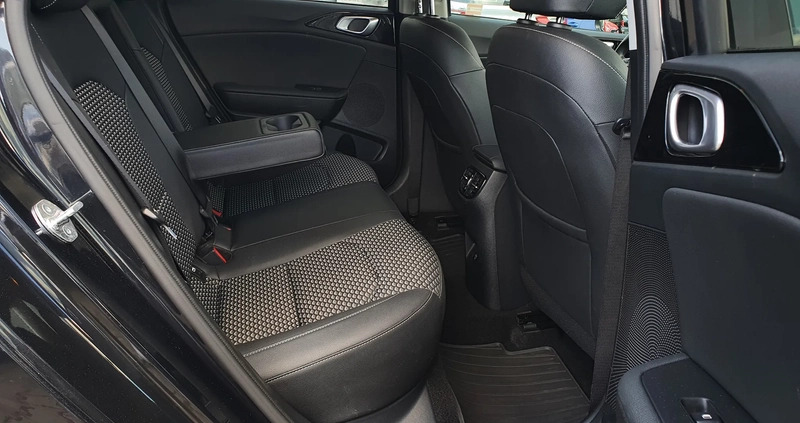 Kia Ceed cena 98900 przebieg: 19700, rok produkcji 2023 z Brwinów małe 704